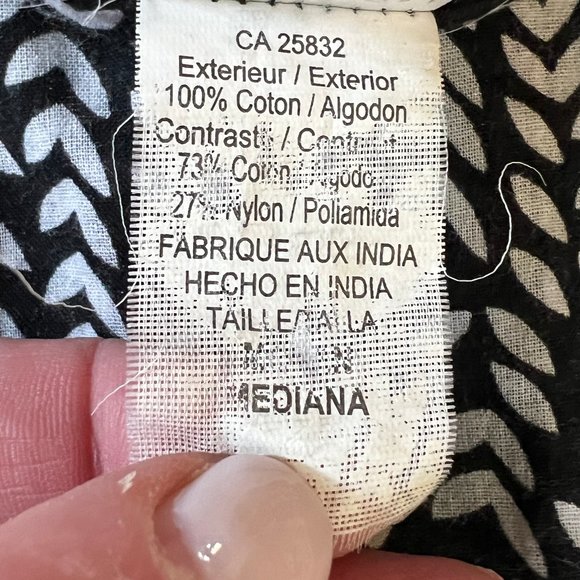 LA BLANCA Black & White Coverup with Crochet Trim Size Medium - Picture 11 of 11